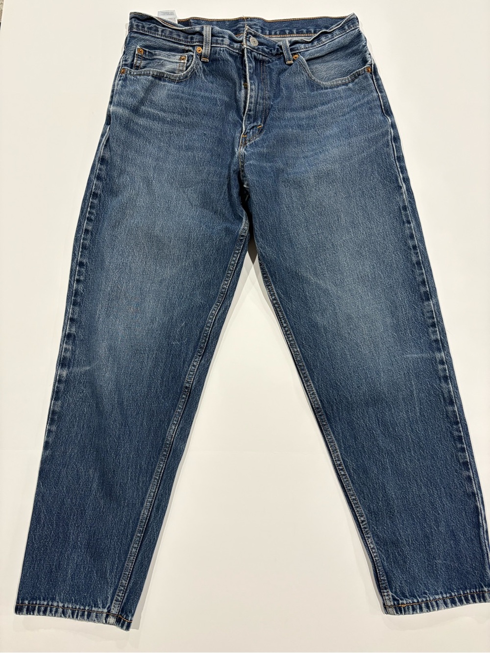Levi’s 550 Men’s Jeans W34 L32 Relaxed Fit Straight Leg Medium Wash Denim
